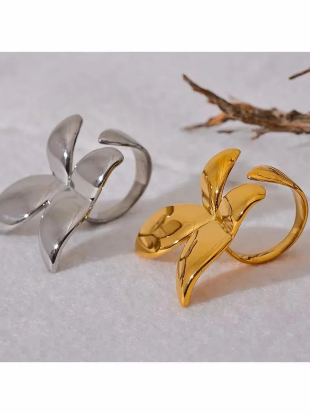 Luxury Polished Silver color Petal Statement Ring